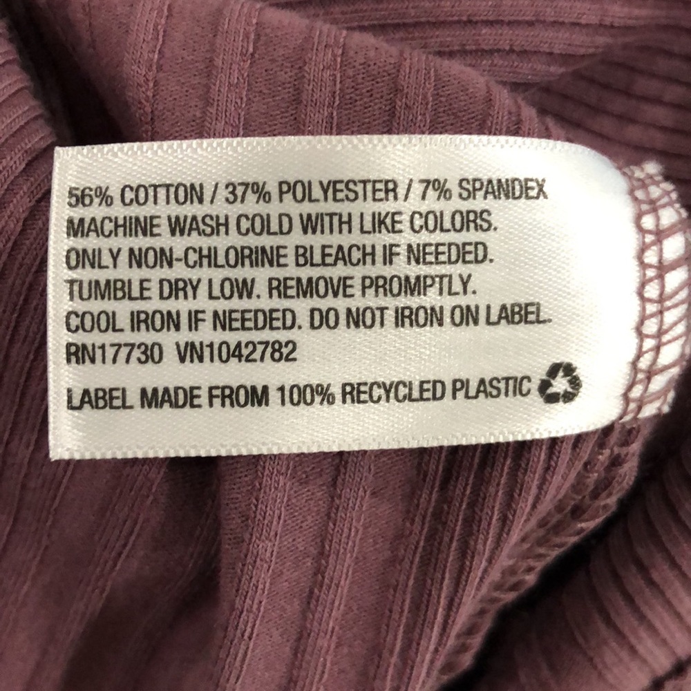 A NEW DAY PURPLE 1/2 BITTON RIBBED TANK (L) - Picture 6 of 6